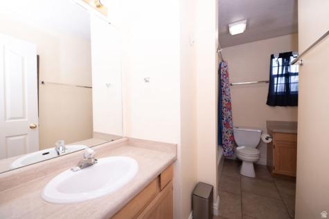 83 W 200 N Centerville UT 84014