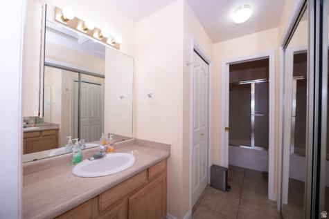 83 W 200 N Centerville UT 84014