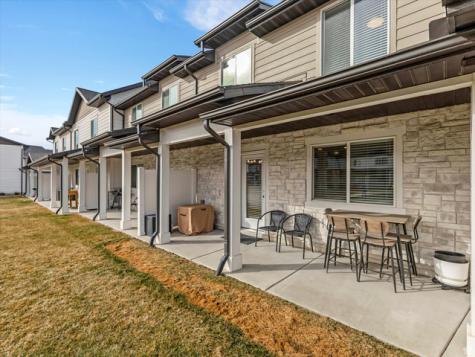 3047 S Old Emigrant Road Syracuse UT 84075