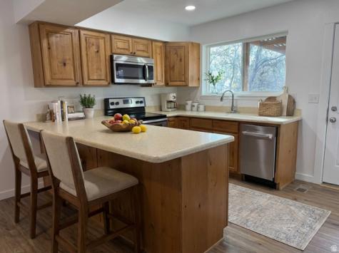 1518 S 600 E Springville UT 84663