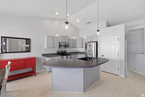 345 N 2450 E St. George UT 84790