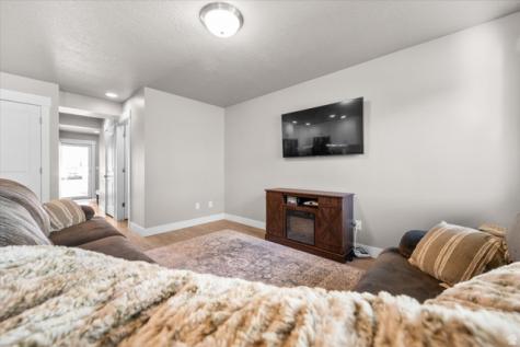 371 E 2050 N North Ogden UT 84414