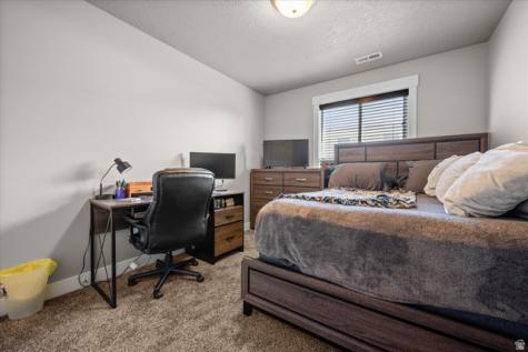 371 E 2050 N North Ogden UT 84414