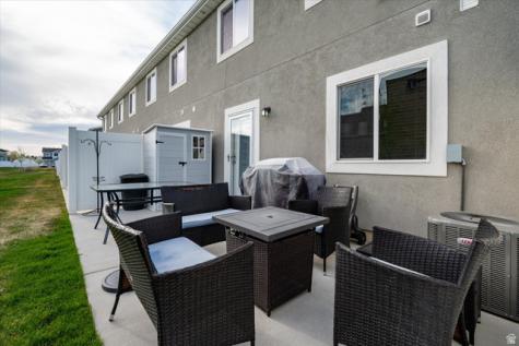 371 E 2050 N North Ogden UT 84414