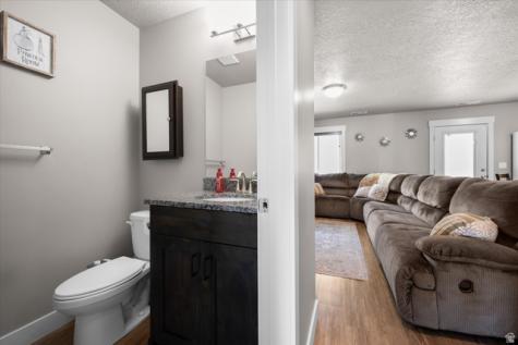 371 E 2050 N North Ogden UT 84414
