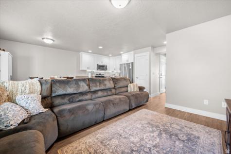 371 E 2050 N North Ogden UT 84414