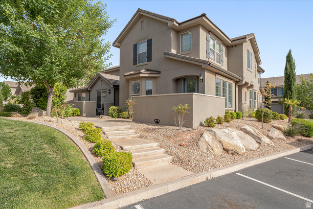 1899 E Fiesta Lane Washington UT 84780