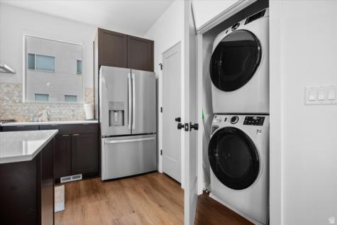 464 E Alice Way Layton UT 84041