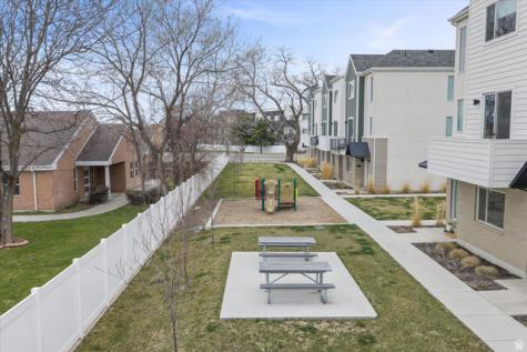 464 E Alice Way Layton UT 84041