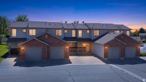 652 W 800 N Clinton UT 84015