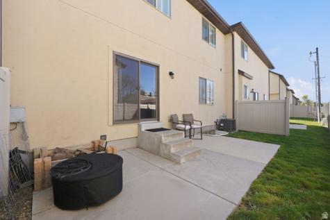 7218 S Viansa Court Midvale UT 84047