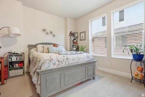 2809 W 100 S West Point UT 84015