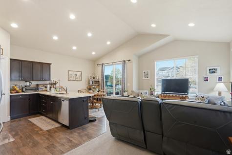 2809 W 100 S West Point UT 84015