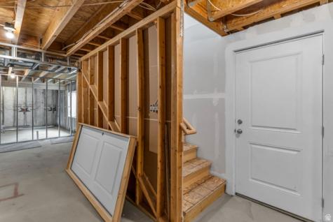 576 W Seventh Midvale UT 84047