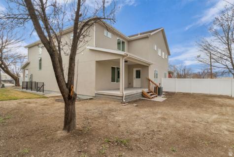 576 W Seventh Midvale UT 84047