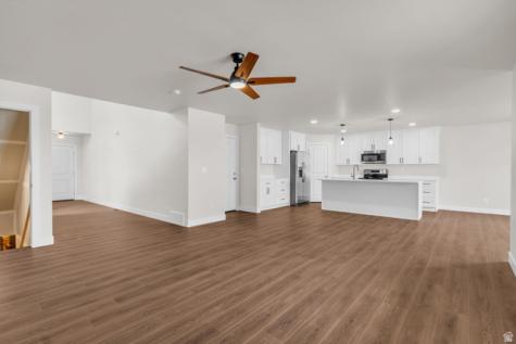 576 W Seventh Midvale UT 84047