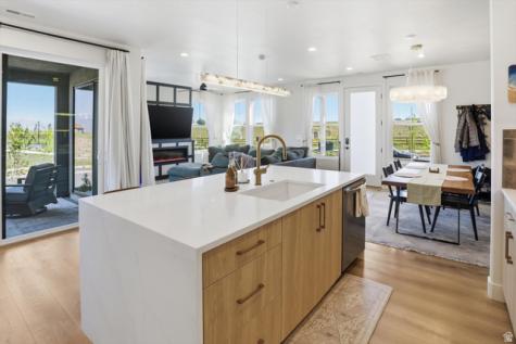 6962 W Terraine Road S West Jordan UT 84081