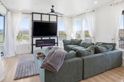 6962 W Terraine Road S West Jordan UT 84081