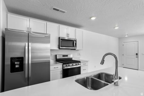 2802 E Fireweed Lane Washington UT 84780
