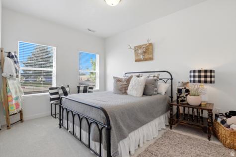 329 W 25 N Layton UT 84041