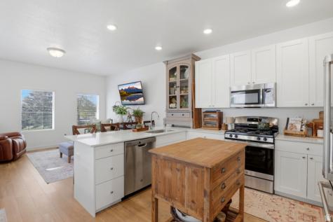 329 W 25 N Layton UT 84041