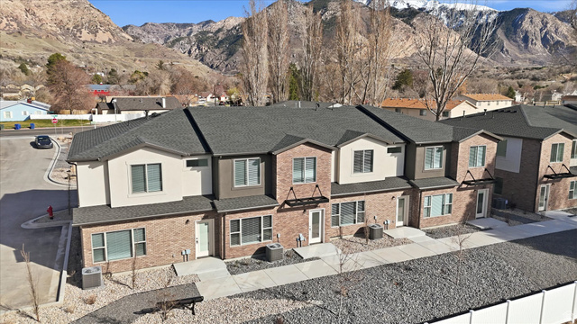 1255 S 985 E Ogden UT 84404