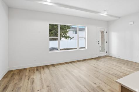 1255 S 985 E Ogden UT 84404