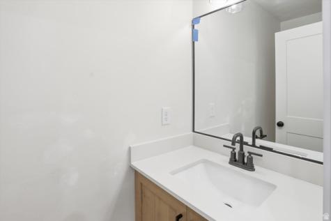 1255 S 985 E Ogden UT 84404