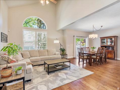 1319 E Old Maple Court Murray UT 84117