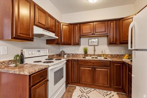 947 E Canyon Road Ogden UT 84404