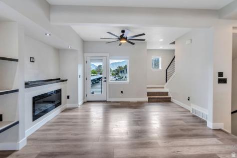 315 E 4115 S Millcreek UT 84107