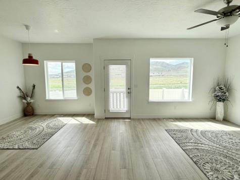5124 E Lakefield Drive Eagle Mountain UT 84005