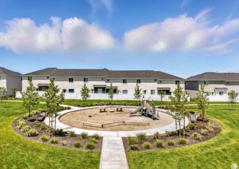 5124 E Lakefield Drive Eagle Mountain UT 84005