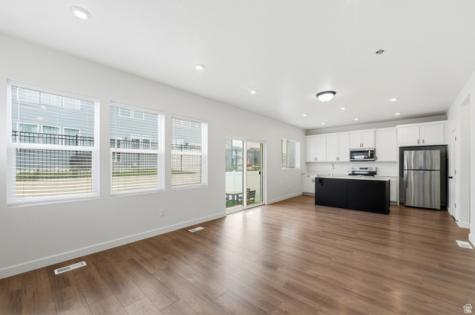 3678 N Oak Boulevard Eagle Mountain UT 84005