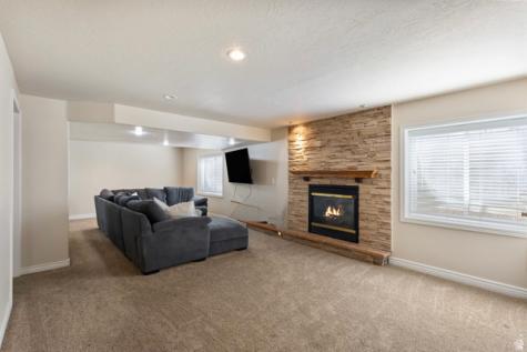 1082 E 370 N American Fork UT 84003