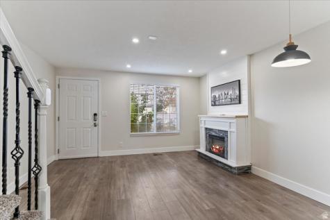 586 W 1950 N Centerville UT 84014