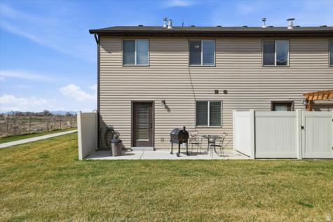 1912 N 300 W Harrisville UT 84414