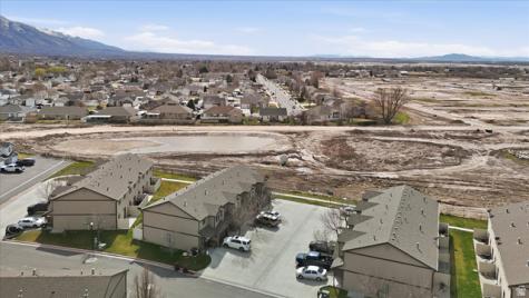 1912 N 300 W Harrisville UT 84414