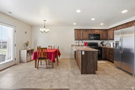 1912 N 300 W Harrisville UT 84414