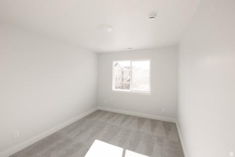 1467 W Skyline Drive Saratoga Springs UT 84045