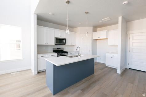 1467 W Skyline Drive Saratoga Springs UT 84045