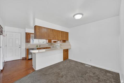 949 S 1060 E Springville UT 84663