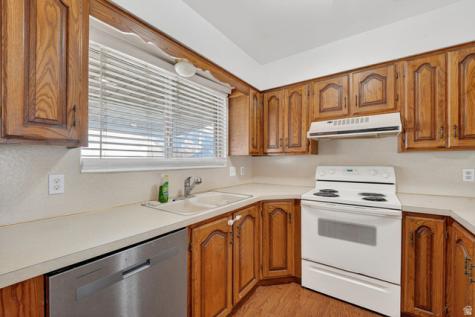 949 S 1060 E Springville UT 84663