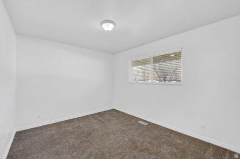 949 S 1060 E Springville UT 84663