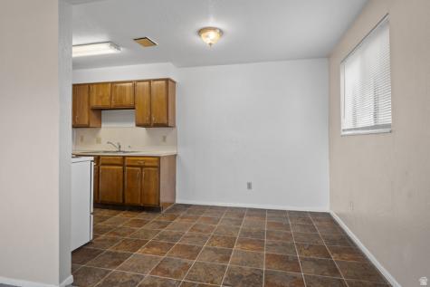 842 S 50 E Orem UT 84058