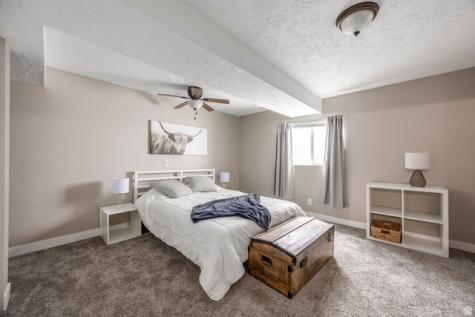 2027 E 10095 S Sandy UT 84092