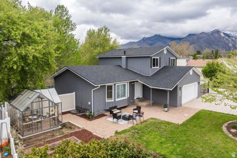2027 E 10095 S Sandy UT 84092