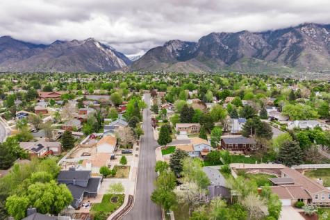 2027 E 10095 S Sandy UT 84092