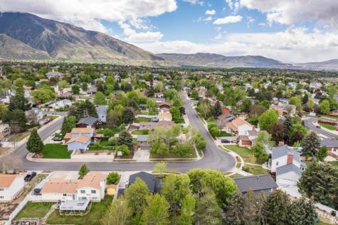 2027 E 10095 S Sandy UT 84092