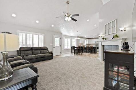 1096 S 350 E Payson UT 84651